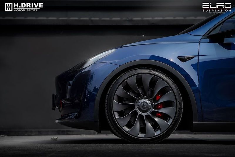 Orginal diski diska R21 tesla model Y performance