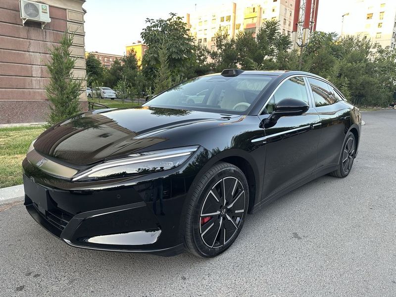BYD HAN L 701km Lidar Flagship