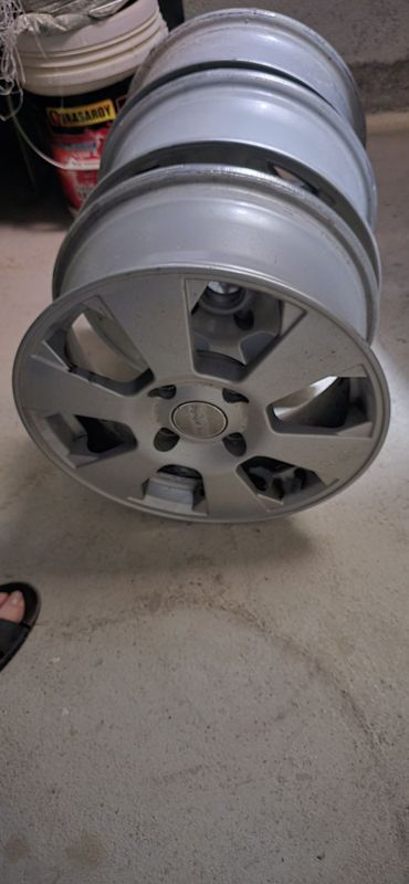 Michelin balon va jentra saka diskalar sotiladi tayyor orginal Michelin balon va jentra saka diskalar sotiladi tayyor orginal