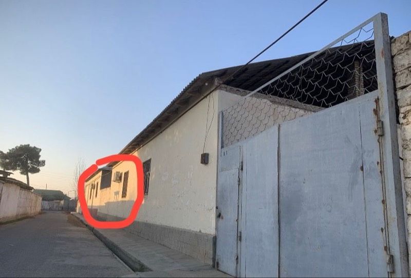 Hovli Yer sotiladi Hovli Yer sotiladi