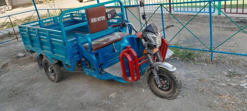 Электромотороллер грузоподёмность 1000кг, аккумуляторы новые. Электромотороллер грузоподёмность 1000кг, аккумуляторы новые.