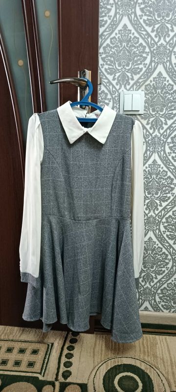 Продам платье женское Продам платье женское