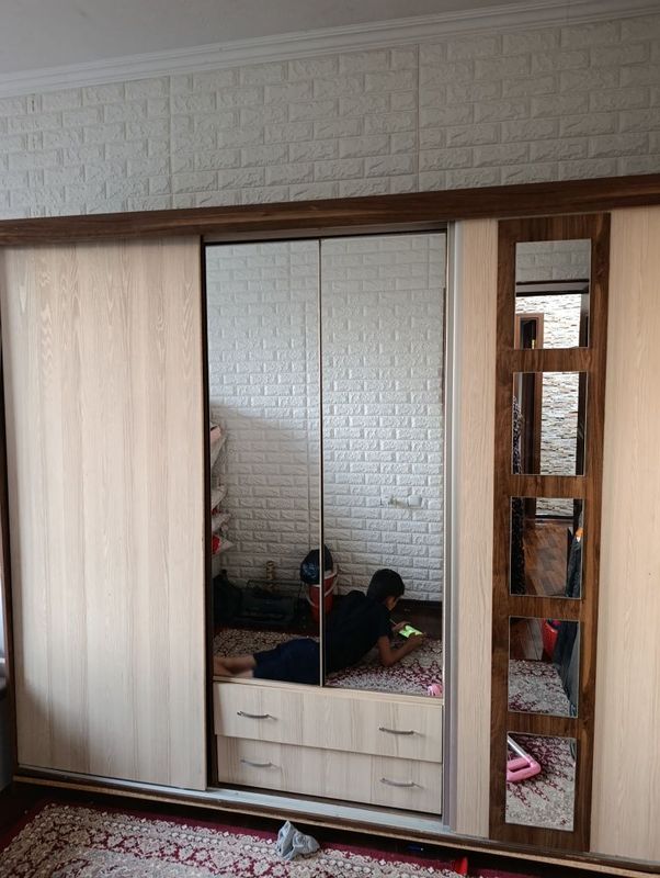 Шкаф гардеробный