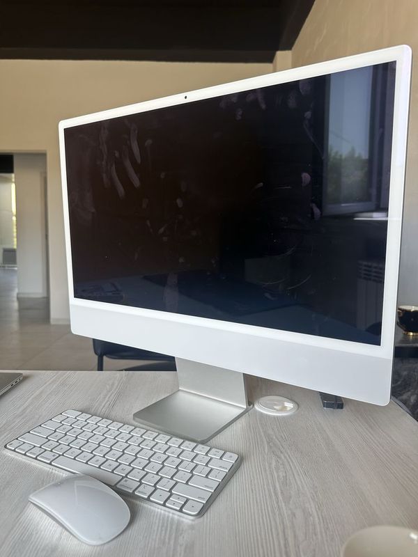 iMac 27 srochni sotiladi