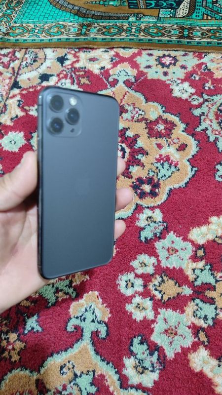 Iphone 11 pro 77 yomks Iphone 11 pro 77 yomks