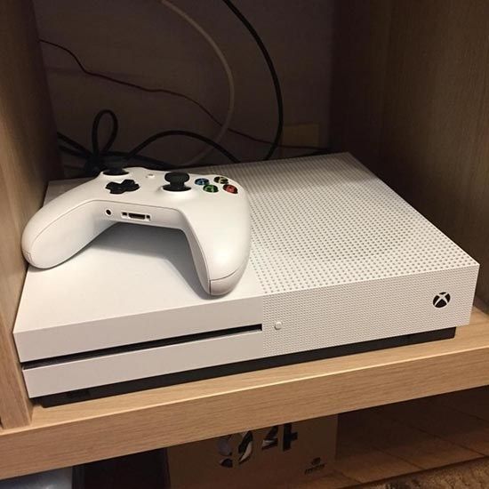 Xbox one S 500gb