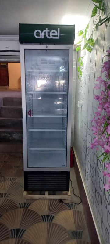 Витрина холодильник Витрина холодильник