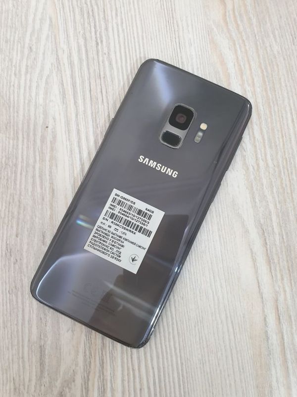 samsung galaxy s 9 vetnam duo sim 4/64 samsung galaxy s 9 vetnam duo sim 4/64