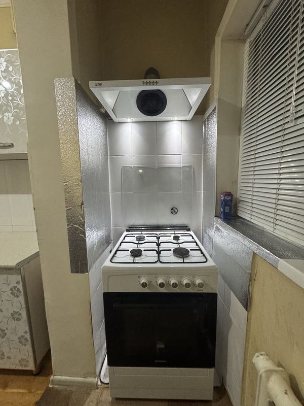 Tinchlik metro Guncha 2/2/4, metro yaqinida, hamma sharoitlari bor