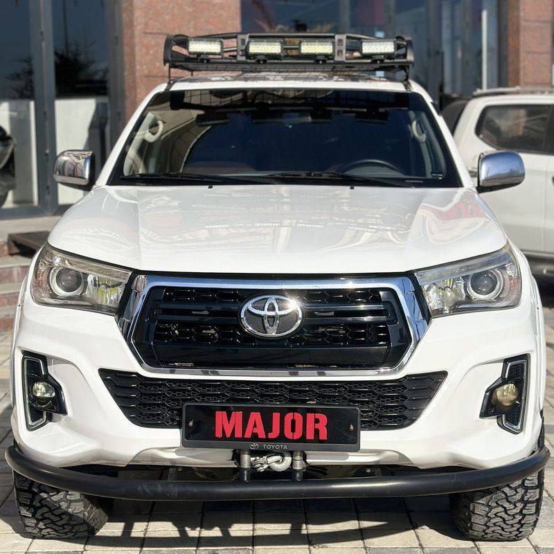 Toyota hilux off road