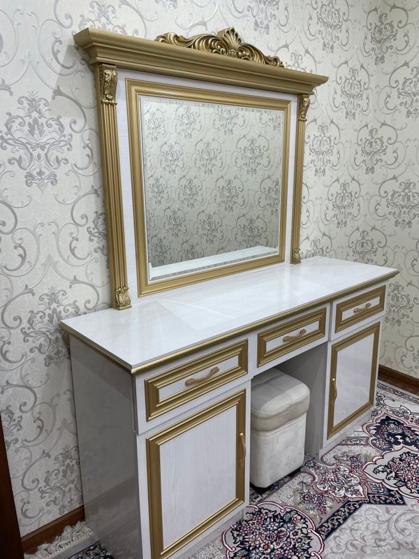 Mebel kamod 3 yil ishlattim Mebel kamod 3 yil ishlattim