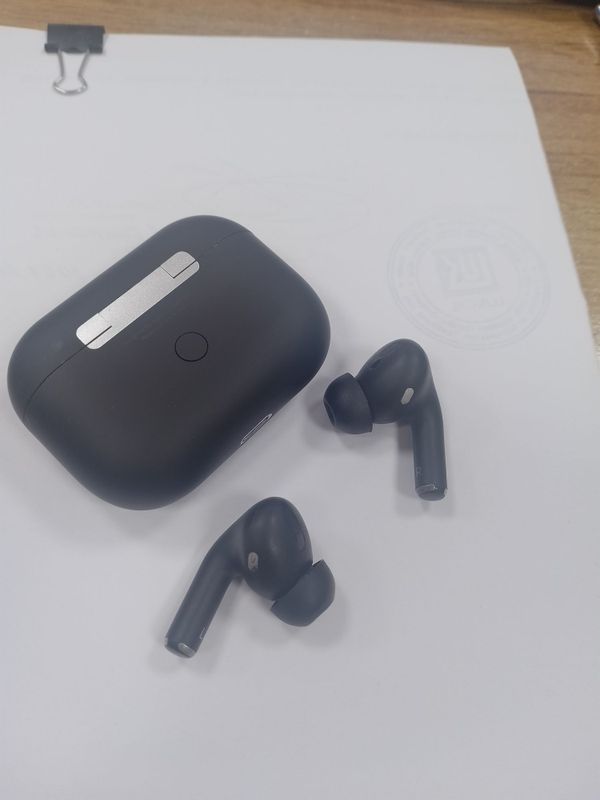 Свои наушники airpods pro black