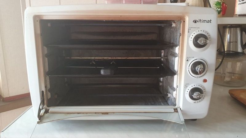 Продам духовку Итимат