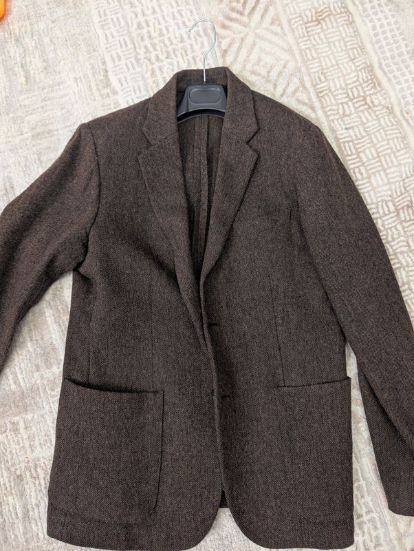 Шерстяной пиджак от Uniqlo Шерстяной пиджак от Uniqlo