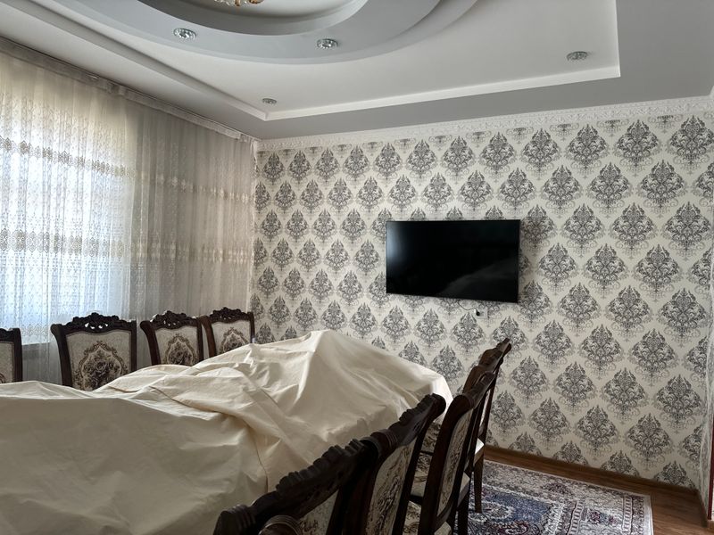 Дом продаётся: 6 соток Цена: 200 000 долларов. Дом продаётся: 6 соток Цена: 200 000 долларов.