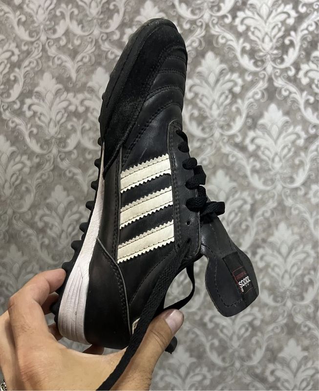 Adidas sarakanoshka mundial Adidas sarakanoshka mundial