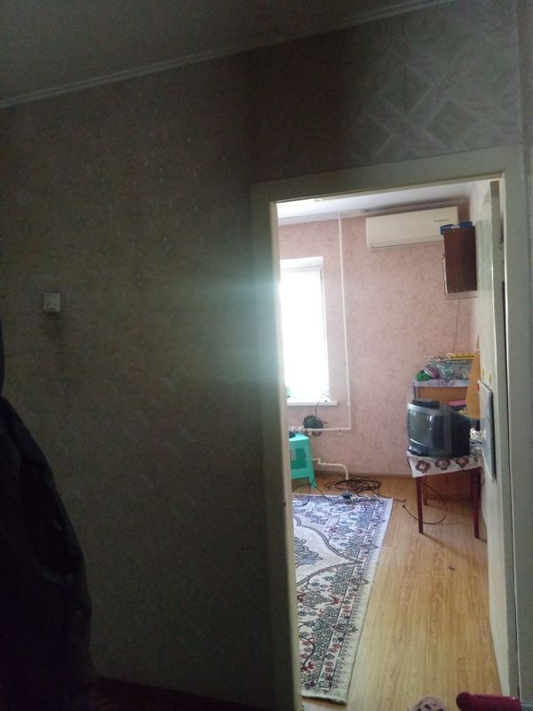 Бир хона уйга бирга туришга 2 киз ёки аёл кере Бир хона уйга бирга туришга 2 киз ёки аёл кере