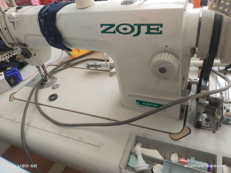 Tikuv mashinasi Zoje sotiladi Tikuv mashinasi Zoje sotiladi