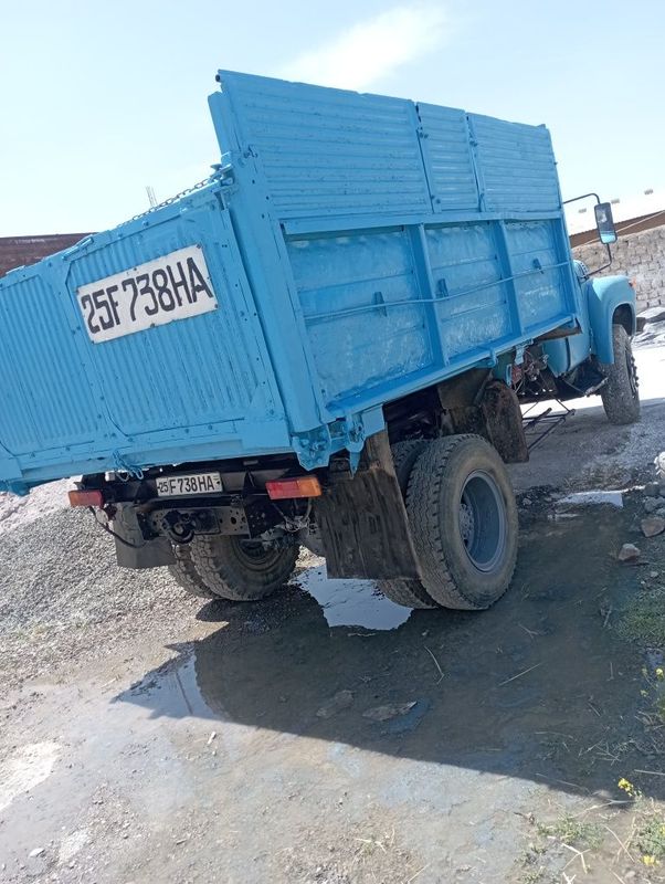Zil sotiladi 554 Zil sotiladi 554