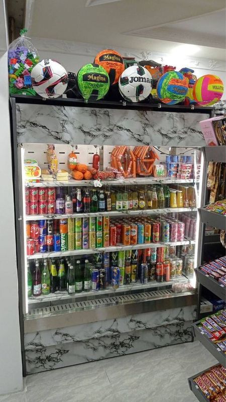 Витрина холодилник