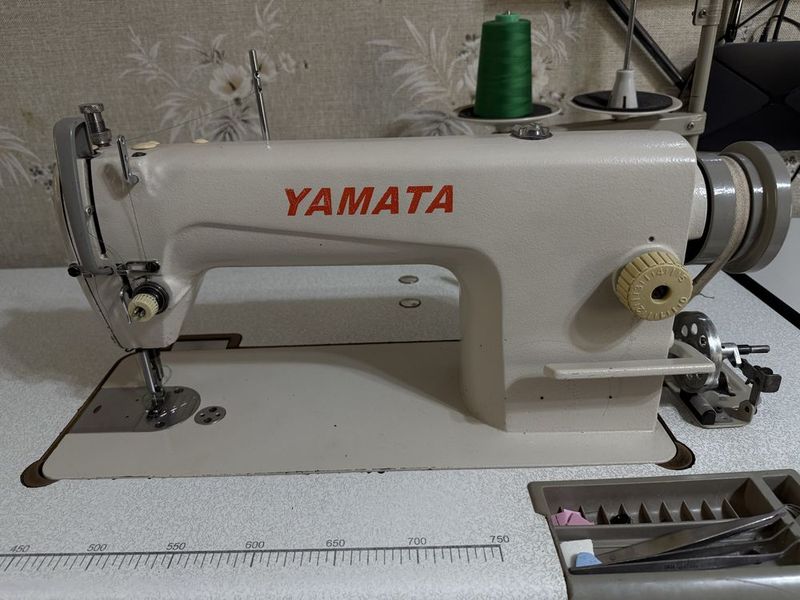 Срочна швейная машина yamata Срочна швейная машина yamata