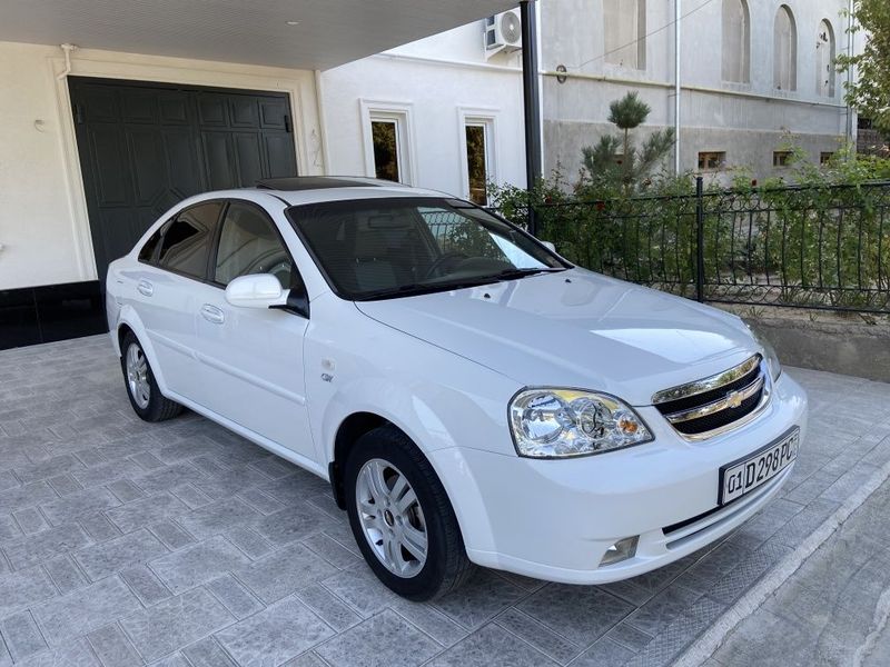 Lacetti 1.6 avtomat 2012 yil