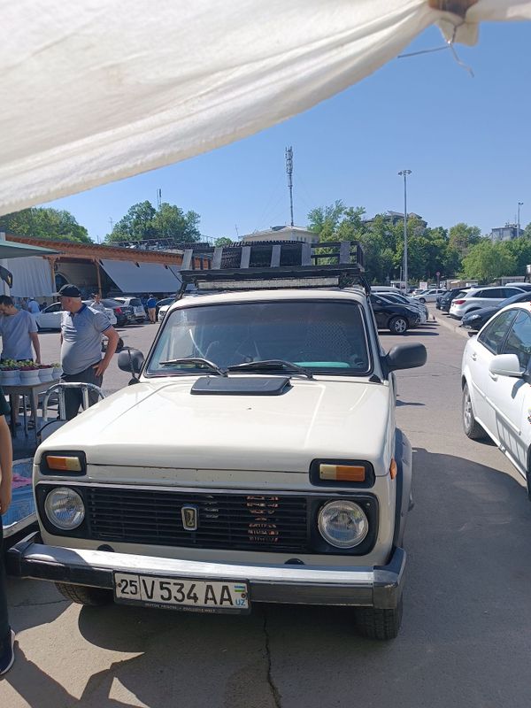 Srochno Niva sotiladi Srochno Niva sotiladi