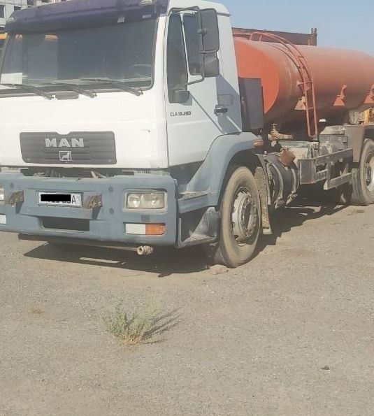 МАН водавоз сотилади яхши састаянада МАН водавоз сотилади яхши састаянада