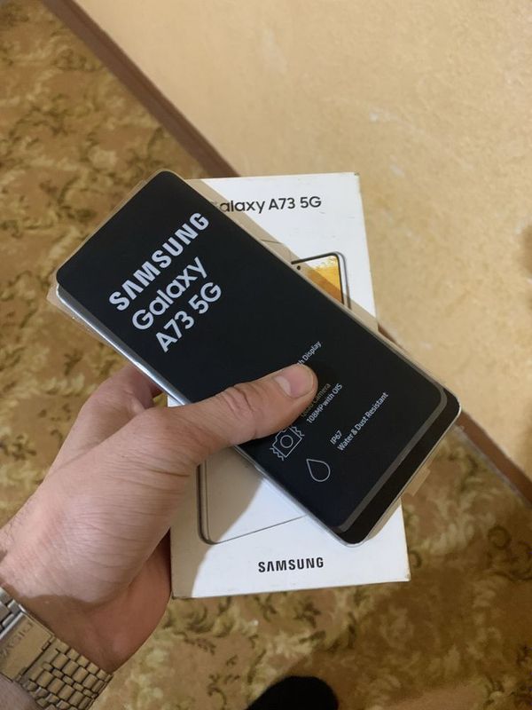 Samsung A73 5 G.