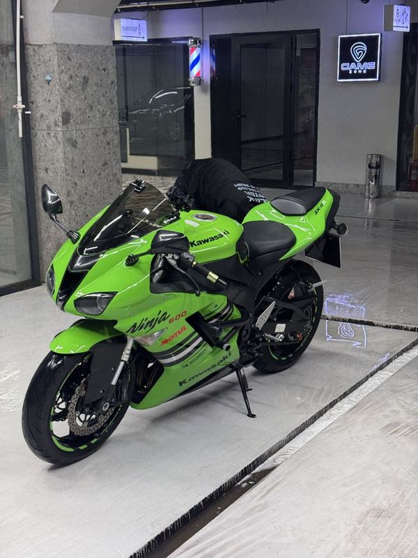 Kawasaki zx6r 2008