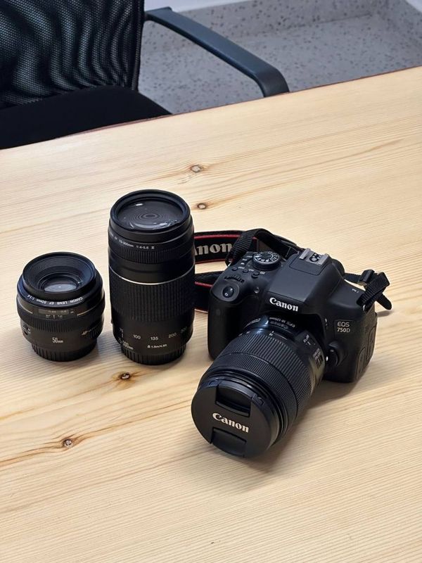 Срочно продается Canon 750D Срочно продается Canon 750D