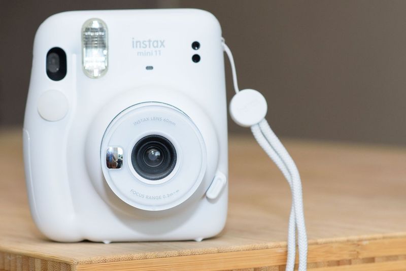 Фотоаппарат INSTAX MINI 11