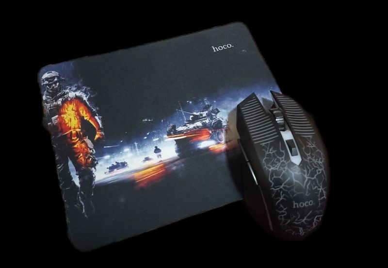 Gaming combo quloqchin, sichqonchq, va klaviatura