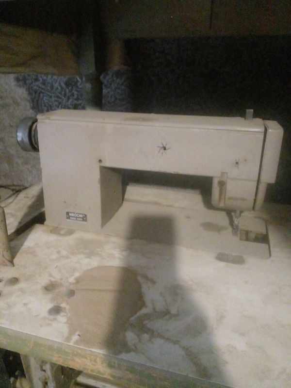 Продам швейная машина Продам швейная машина