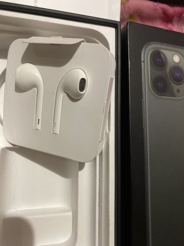 Earpods /Наушник iphone 11 pro max Earpods /Наушник iphone 11 pro max