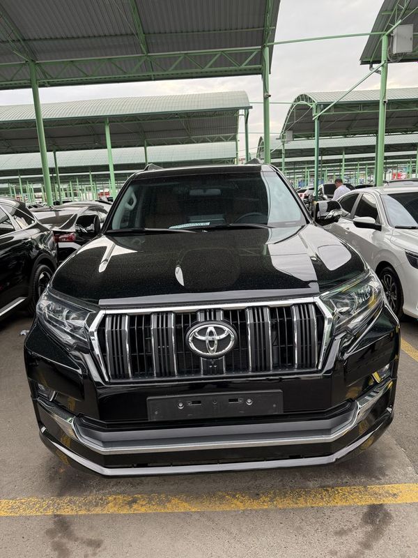 Toyota land cruiser 150 Toyota land cruiser 150