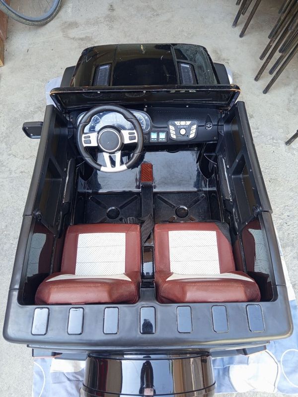 Bolalar elektro-mashinasi Jeep, 2 o'rinli Bolalar elektro-mashinasi Jeep, 2 o'rinli