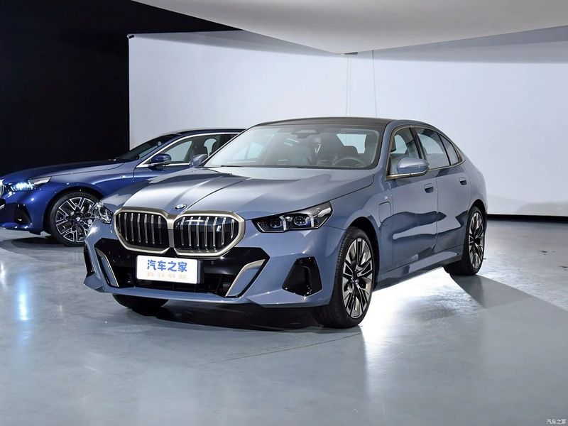 BMW I5 year 2025