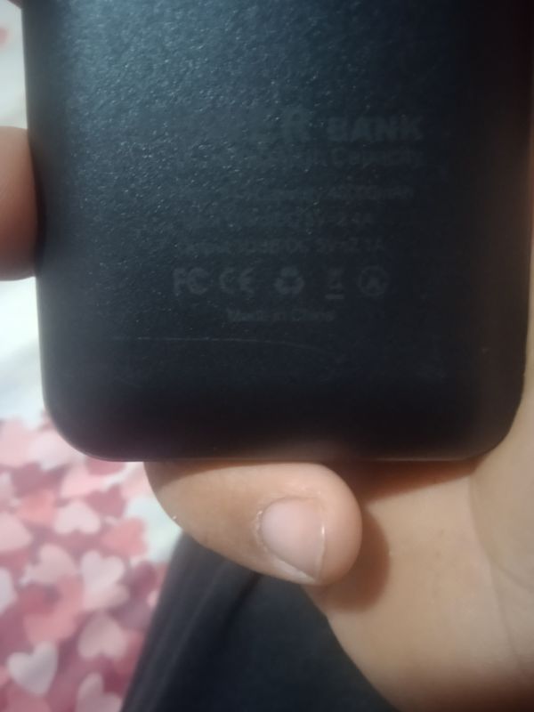 poverbank 40 ming talik3 ta qabel oqid + fanar bor poverbank 40 ming talik3 ta qabel oqid + fanar bor