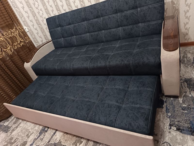 DIVAN KRAVAT  OCHSA KRAVAT 3 KISHILIK BOLADI