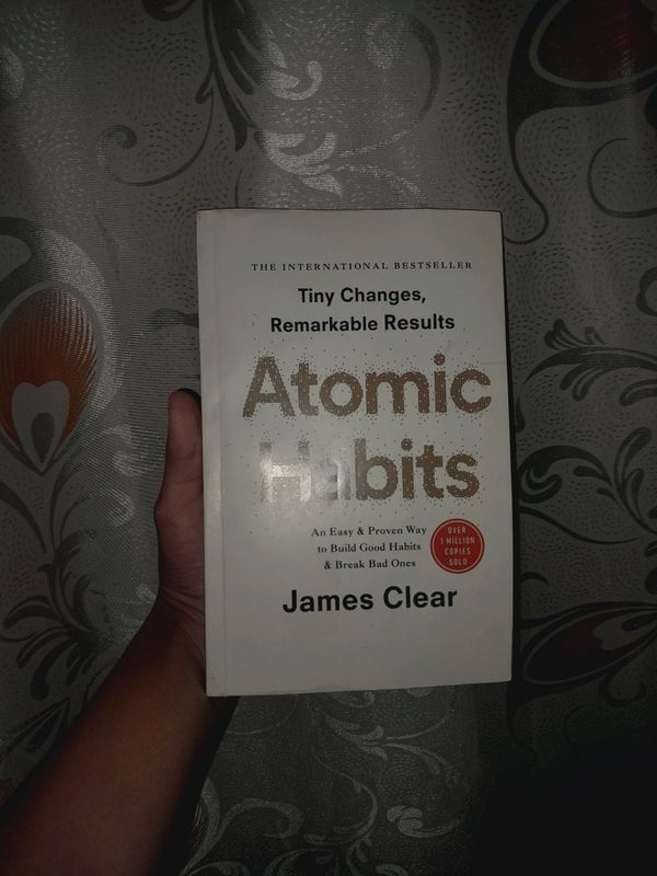 "Atomic Habits" book "Atomic Habits" book