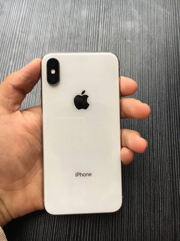 iPhone X Sotiladi yoki Obmen