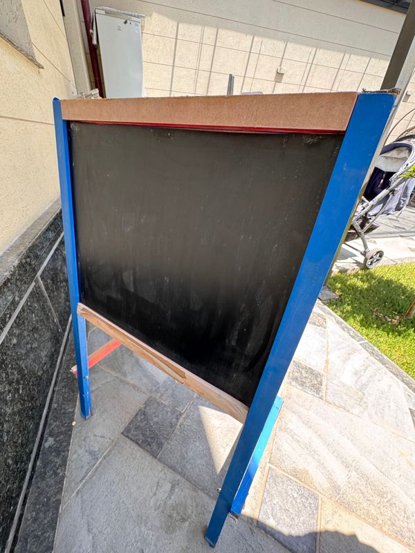 Продается доска для детей двусторонняя Продается доска для детей двусторонняя