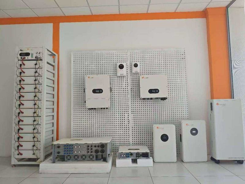 hybrid invertor off grid geliviy akkumlyatorlar hybrid invertor off grid geliviy akkumlyatorlar