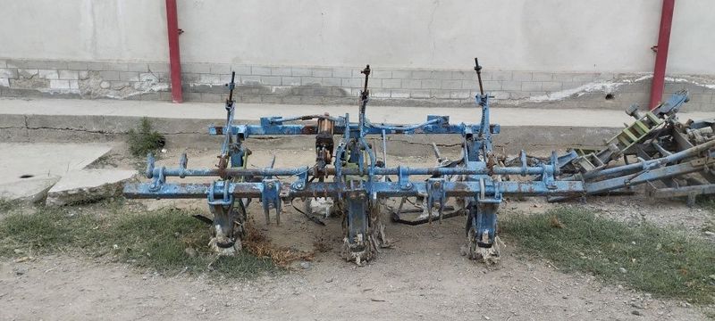 Kultuvassa traktor Kultuvassa traktor