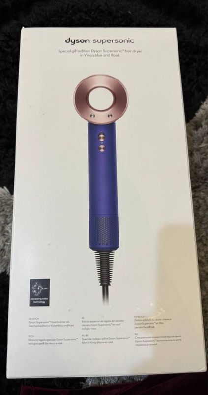 Фен Dyson supersonic