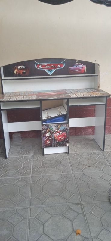 Детский мебель парта