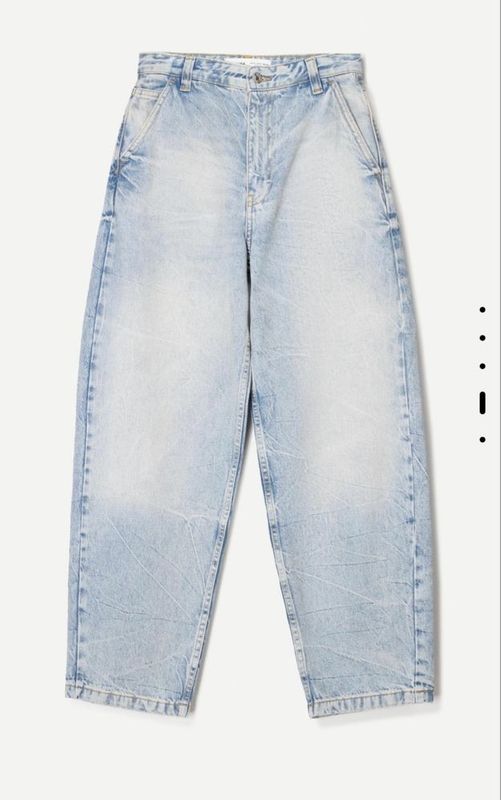 Продаю baggy джинсы bershka в хорошем состоянии Продаю baggy джинсы bershka в хорошем состоянии
