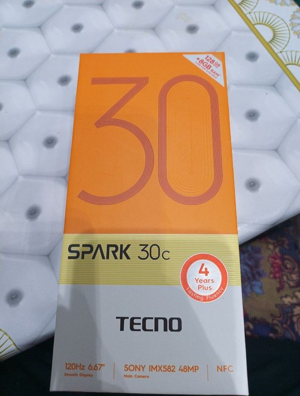 Tecno SPARK 30C telefoni