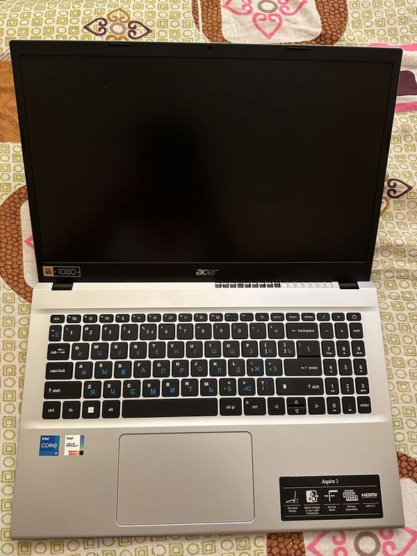 acer i5-1235u 10 yadro 8gb 512gb 15.6 FullHD acer i5-1235u 10 yadro 8gb 512gb 15.6 FullHD